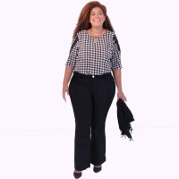 Blusa Belinda Aplicação Plus Size