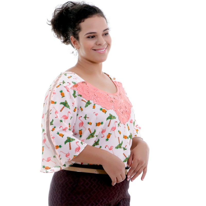Blusa Rosa Mya Aplicação Plus Size