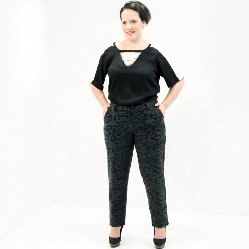 Calça Jacquard Preto Plus Size