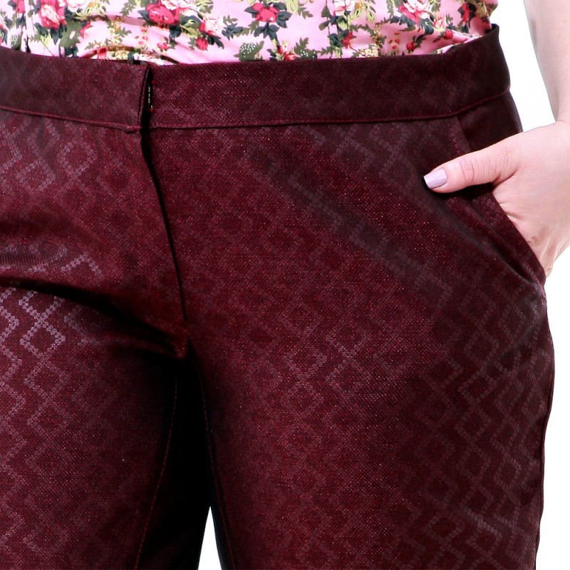 Calça Jacquard Quadriculado Plus Size