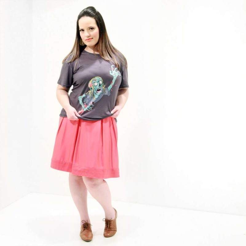 Camiseta Garota Zumbi Plus Size