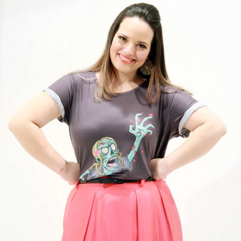Camiseta Garota Zumbi Plus Size