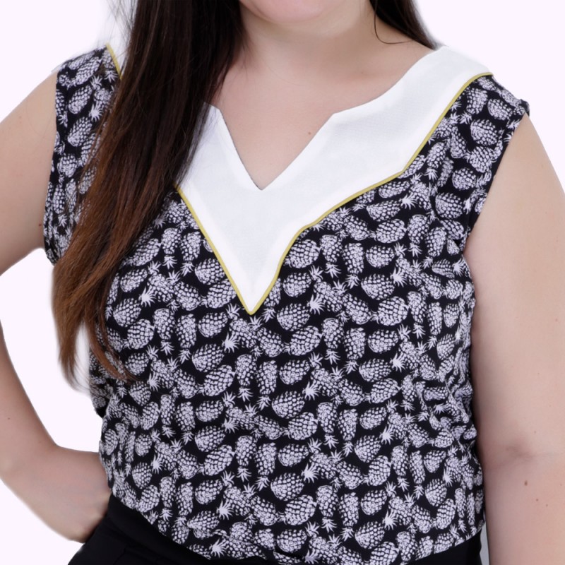 Regata Decote Bicolor Plus Size 