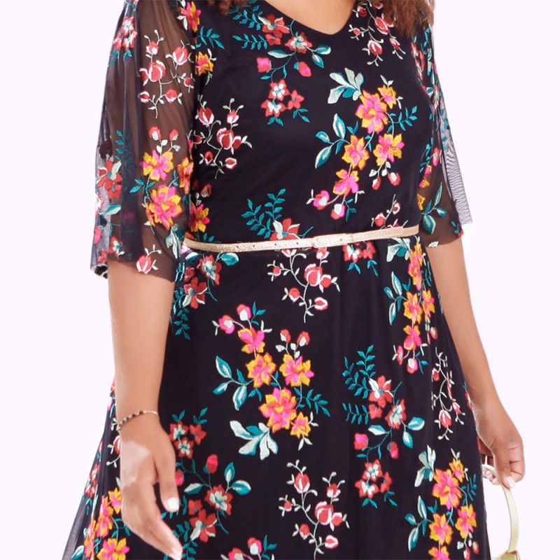 Vestido Tuly Fadas Plus Size